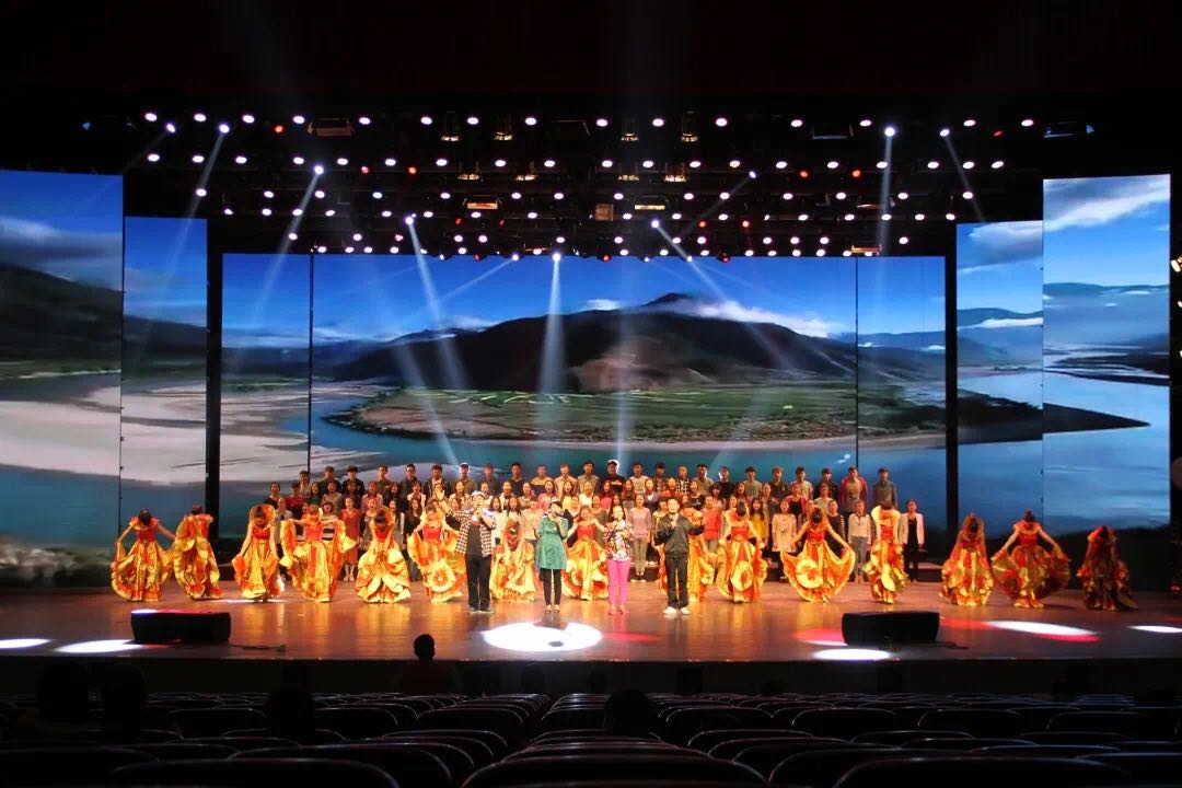 德阳市演艺厅100平米 室内Q4.jpg